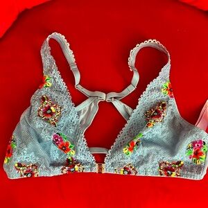 NWOT: Savage X Fenty Bralette